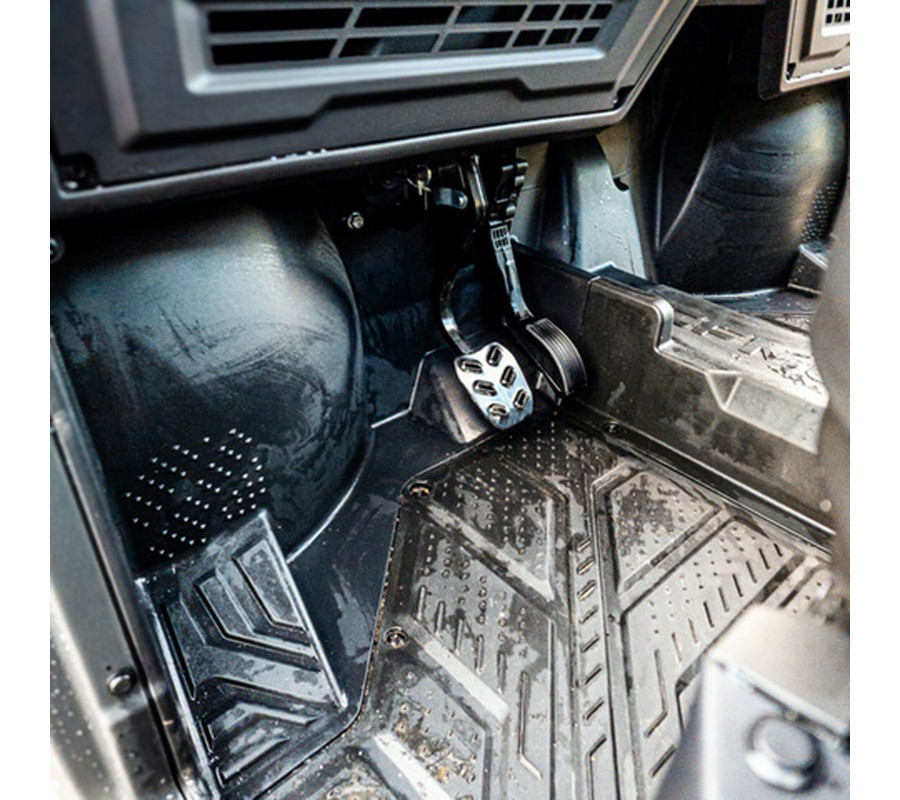 2025 CFMOTO UFORCE 800 XL