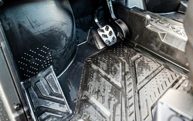 2025 CFMOTO UFORCE 800 XL