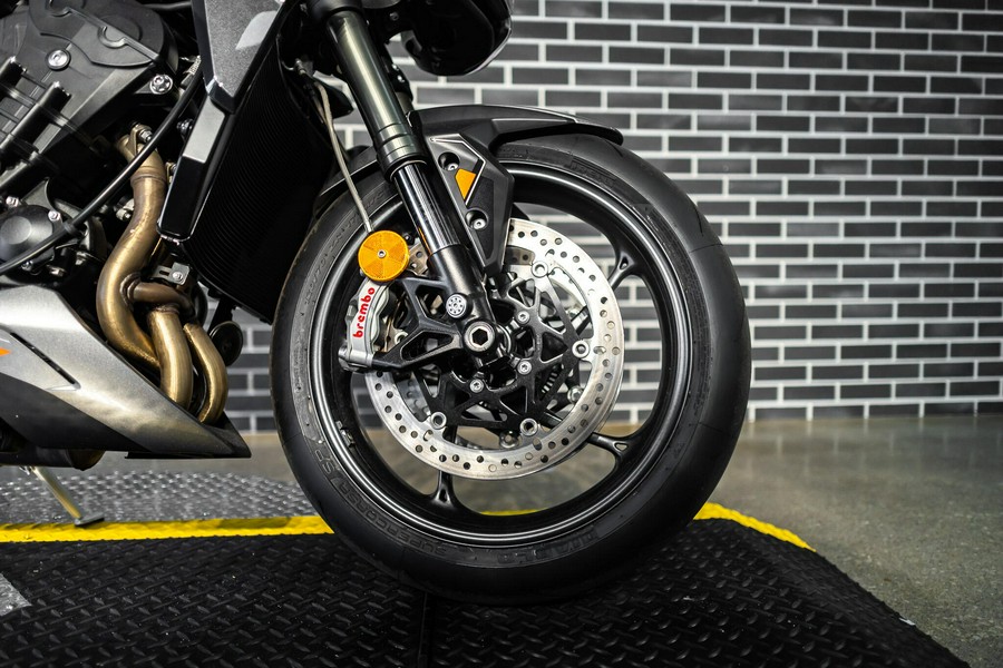 2025 Triumph Street Triple 765 RS