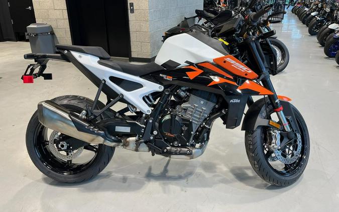 2027 KTM 990 DUKE