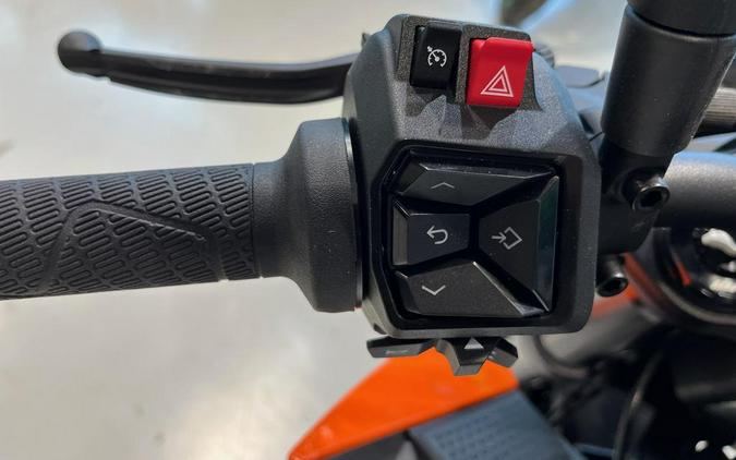 2027 KTM 990 DUKE