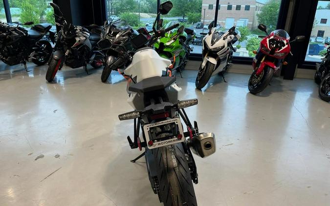 2027 KTM 990 DUKE
