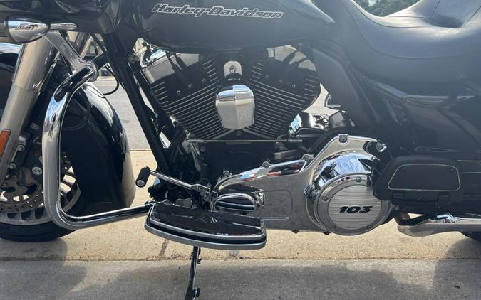 2013 Harley-Davidson Road Glide Ultra FLTRU