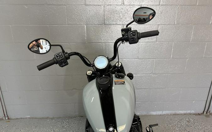 2025 Indian Chief Bobber Dark Horse Storm Gray