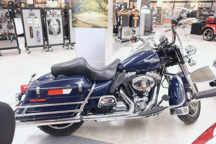 2013 FLHP Road King Police in Blue