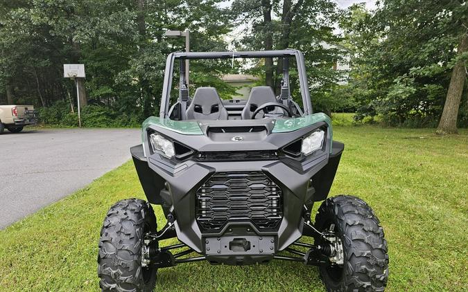 2024 Can-Am Commander DPS 700