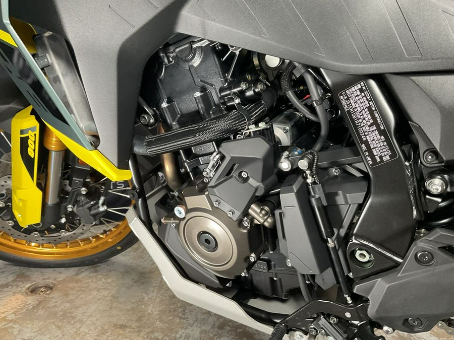 2024 Suzuki V-Strom 800DE Adventure