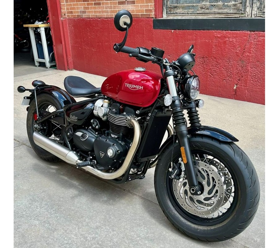 2023 Triumph Bonneville Bobber Red Hopper