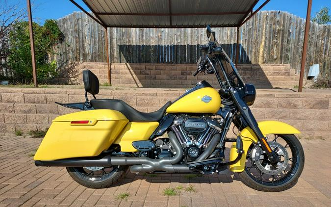 2023 Harley-Davidson Road King Special Industrial Yellow