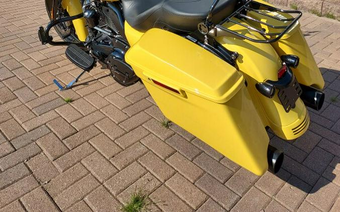 2023 Harley-Davidson Road King Special Industrial Yellow