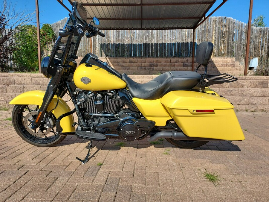 2023 Harley-Davidson Road King Special Industrial Yellow