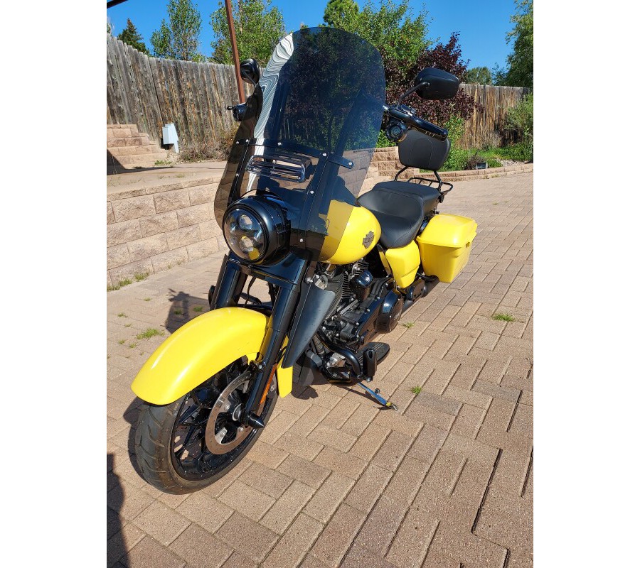 2023 Harley-Davidson Road King Special Industrial Yellow