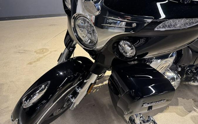 2017 Indian Roadmaster Thunder Black