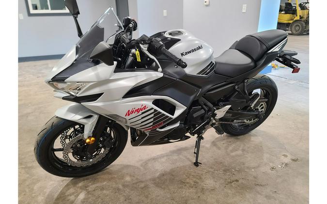 2026 Kawasaki Ninja® 650 ABS