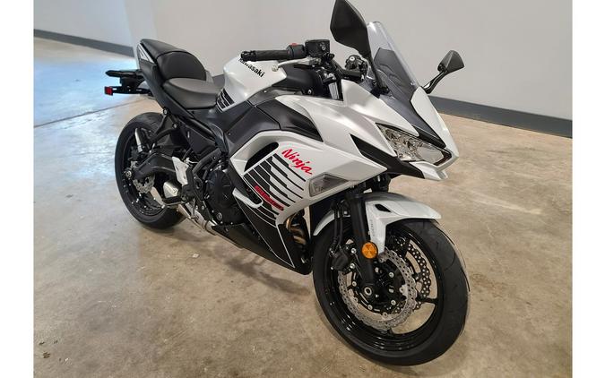 2026 Kawasaki Ninja® 650 ABS