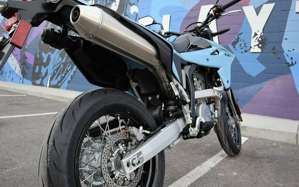 2025 Suzuki DR-Z4SM