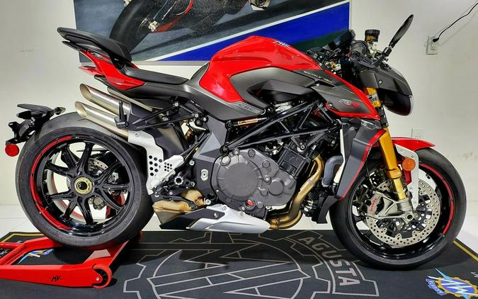 2020 MV Agusta Brutale 1000 RR First Ride...