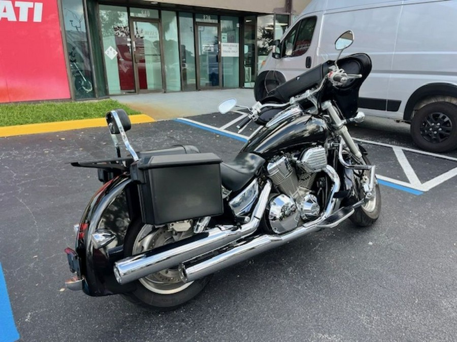 2007 Honda® VTX™ 1800C Spec 1