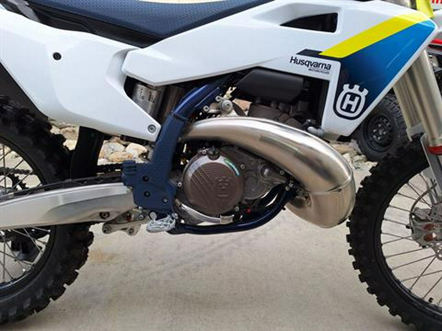 2025 Husqvarna TC 300
