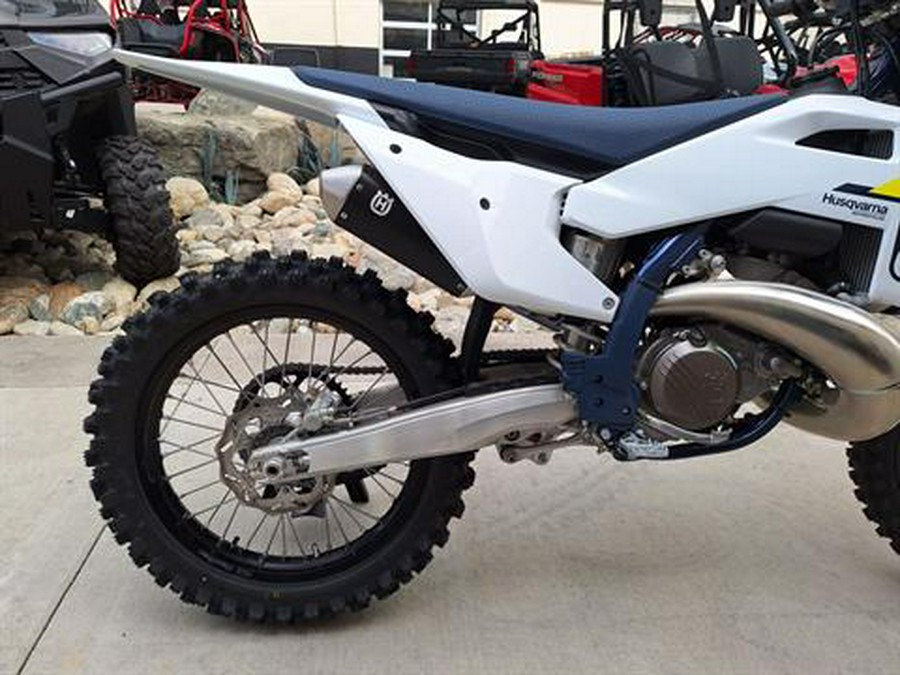 2025 Husqvarna TC 300