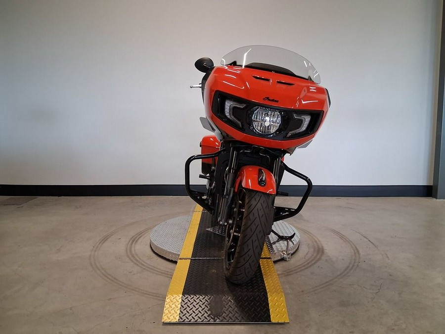 2022 Indian Motorcycle® CHALLENGER DARK HORSE, RED/BLK MTLC, 49ST Dark Horse®