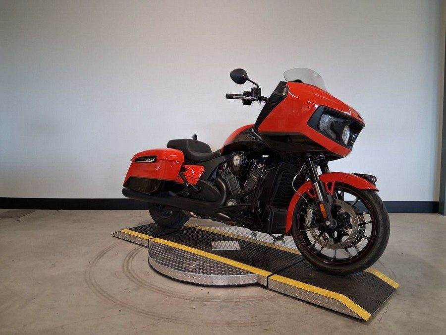 2022 Indian Motorcycle® CHALLENGER DARK HORSE, RED/BLK MTLC, 49ST Dark Horse®