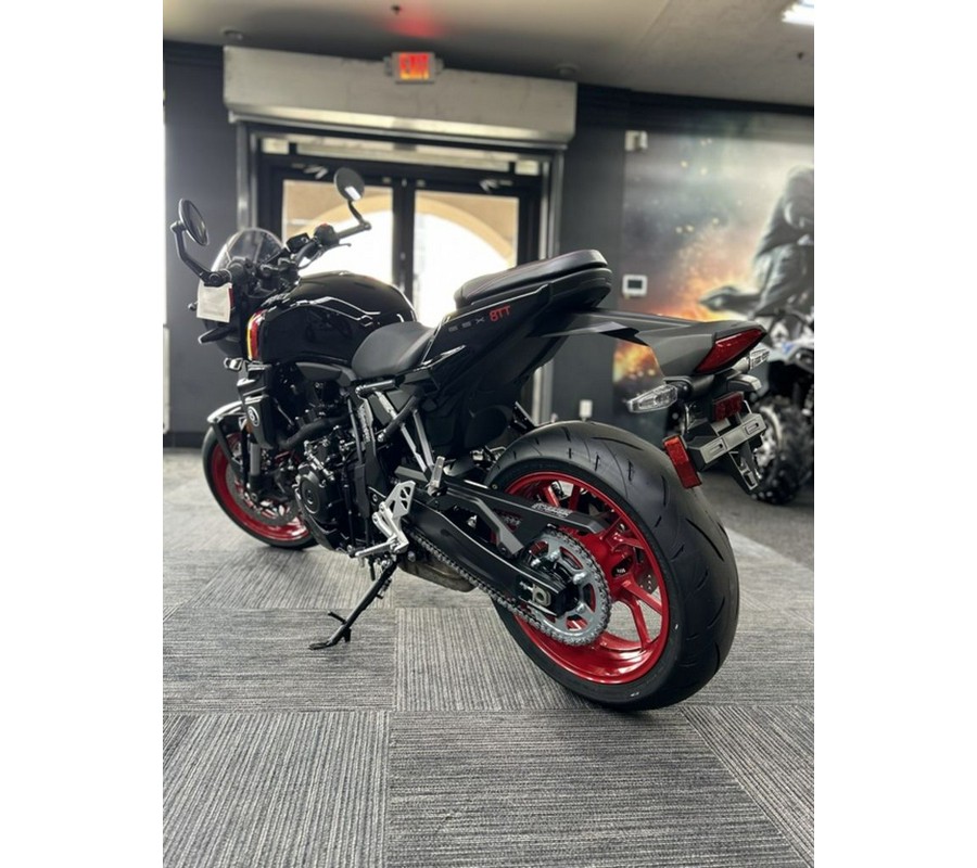 2026 Suzuki GSX-8TT