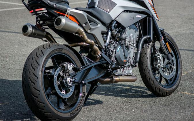 2023 KTM Duke 790