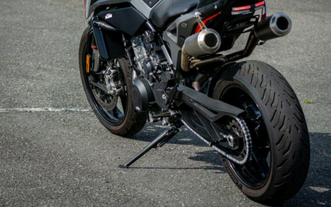 2023 KTM Duke 790