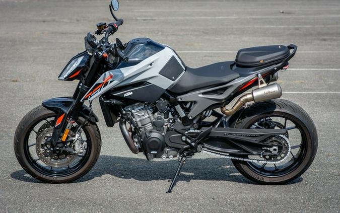 2023 KTM Duke 790
