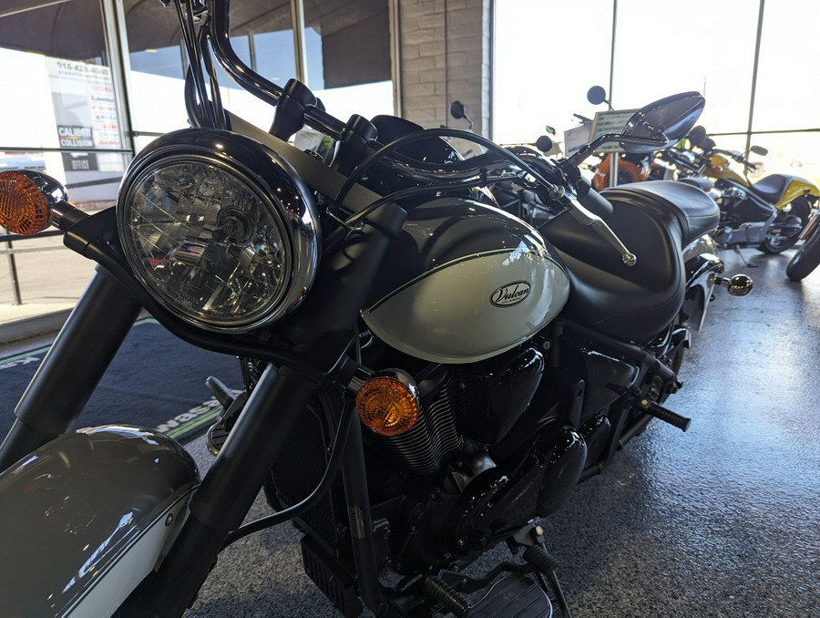 2024 Kawasaki Vulcan 900 Classic