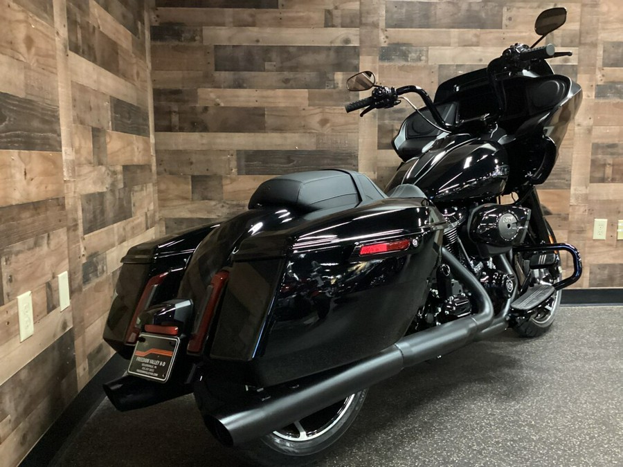 2024 Harley-Davidson® Road Glide® Vivid Black FLTRX