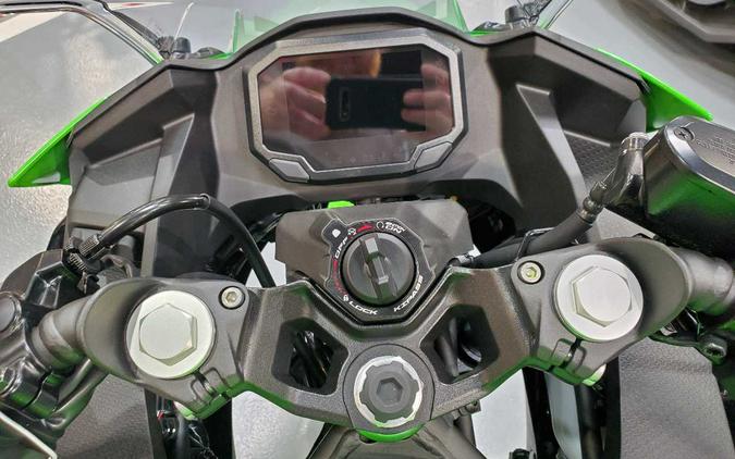 2024 KAWASAKI NINJA 500 KRT EDITION SE ABS