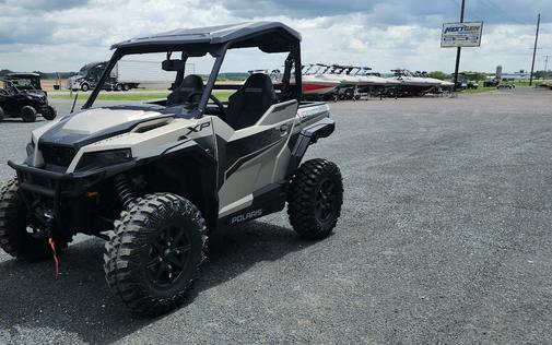 2024 Polaris Industries GENERAL XP 1000 ULTIMATE