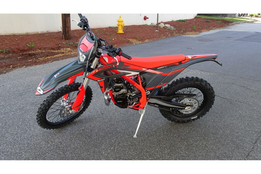 2025 Beta Motorcycles 300 XTrainer LOWBOY