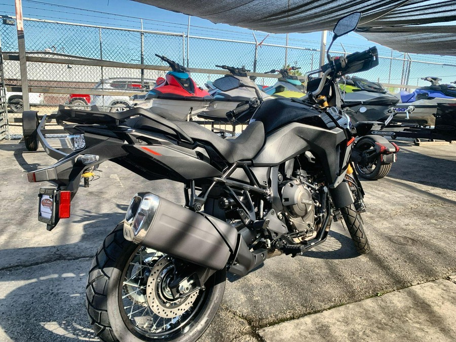 2025 Suzuki V-STROM 800DE