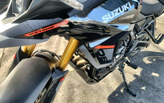 2025 Suzuki V-STROM 800DE