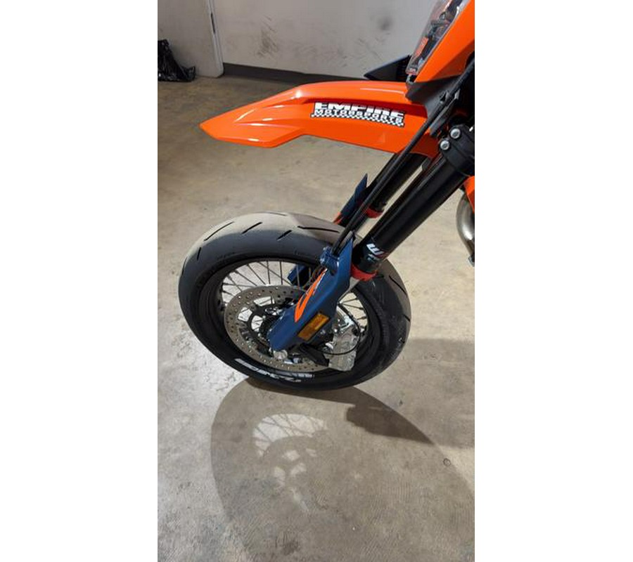 2026 KTM 690 SMC R
