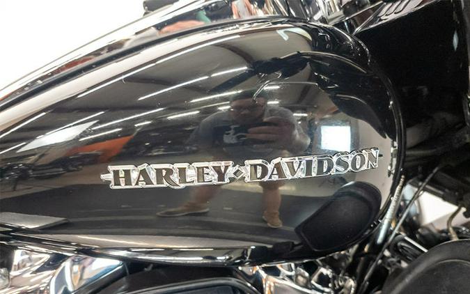 2018 Harley-Davidson® FLHTKL - Ultra Limited Low