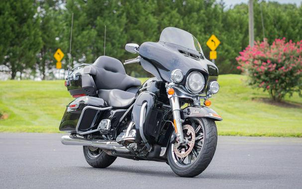 2018 Harley-Davidson® FLHTKL - Ultra Limited Low