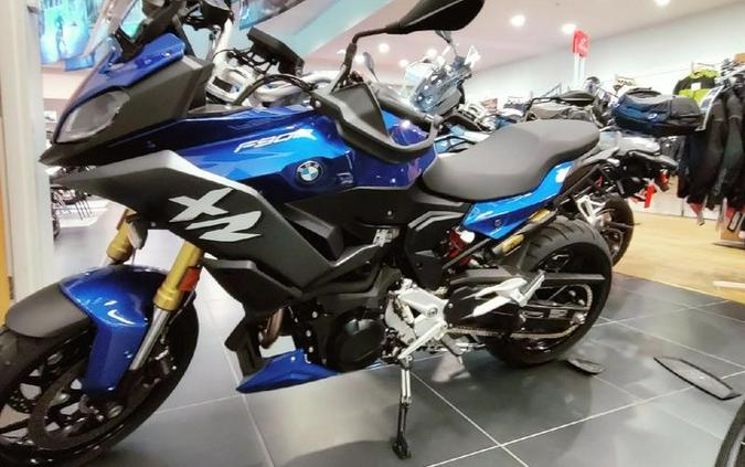 2023 BMW F 900 XR Sport