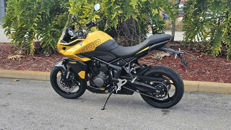 2026 Triumph Tiger Sport 800 Cosmic Yellow/Sapphire Black SPORT 800