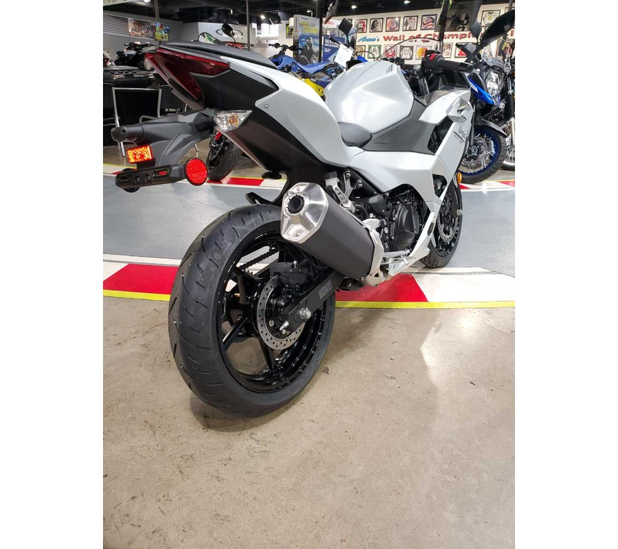 2024 KAWASAKI NINJA 500 ABS