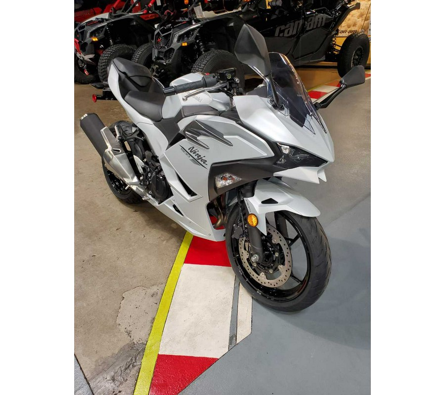 2024 KAWASAKI NINJA 500 ABS