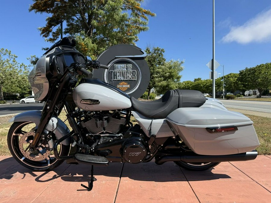 2024 Harley-Davidson® FLHX - Street Glide®