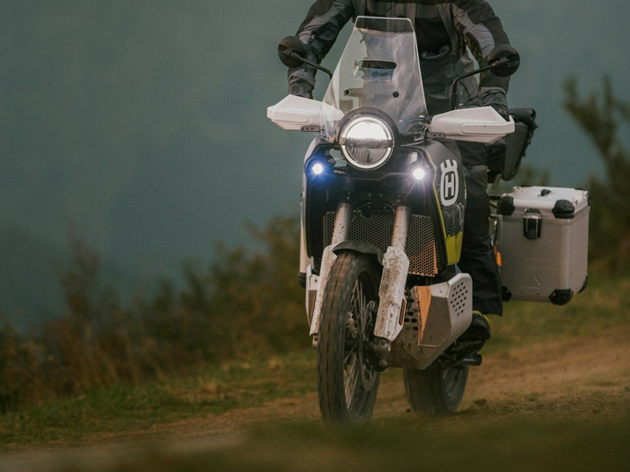 2025 HUSQVARNA Norden 901 Expedition - H895802