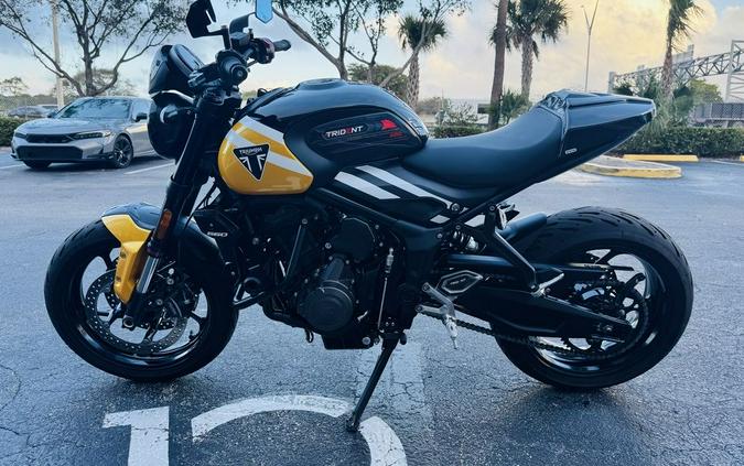 2025 Triumph Trident 660 Cosmic Yellow/Sapphire Black