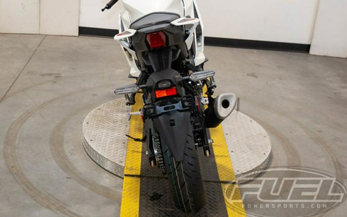 2026 Yamaha YZF R3 70Th Anniversary Edition