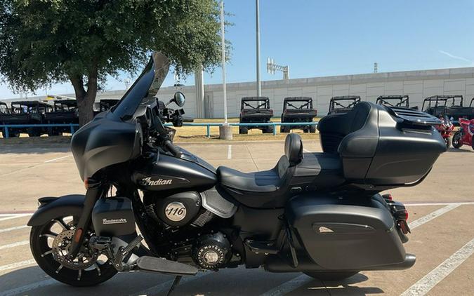 2023 Indian Roadmaster Dark Horse Black Smoke Dark Horse Silver Quartz Smoke