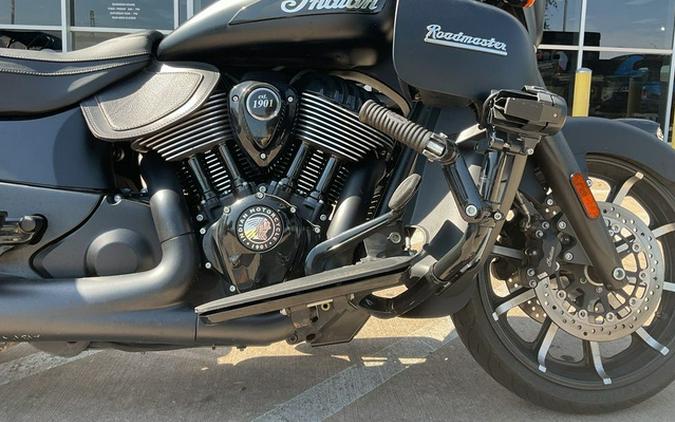 2023 Indian Roadmaster Dark Horse Black Smoke Dark Horse Silver Quartz Smoke